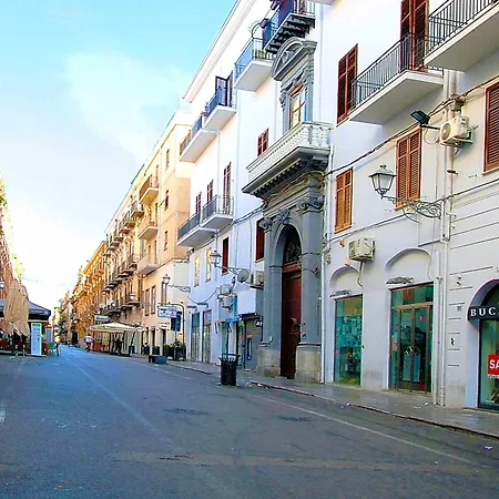 Maqueda331 Apartment Palermo Exterior photo